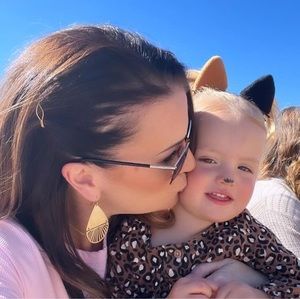 Meet your Posher, Vickie